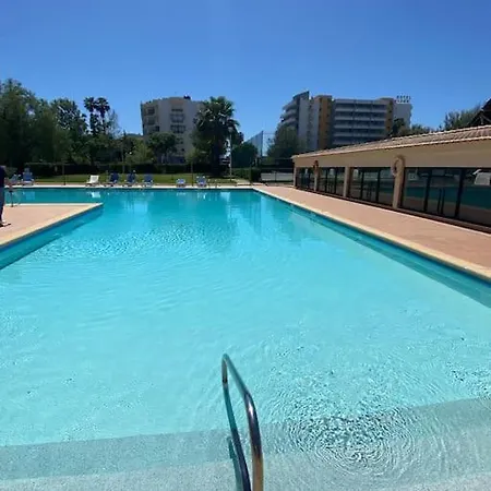 T1 Praia Rocha - *